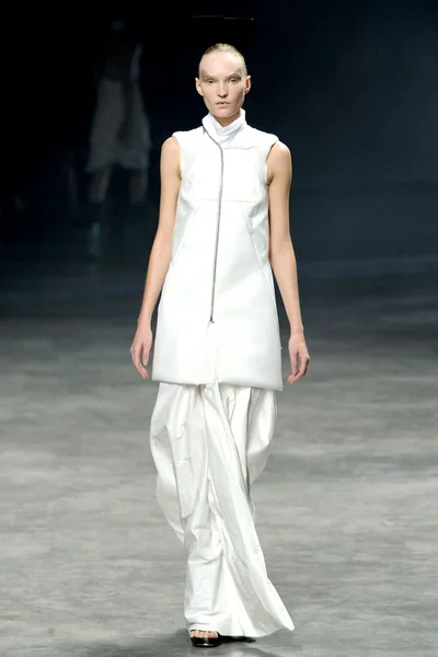 Look 37
